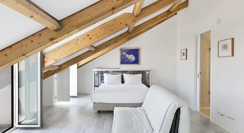 Hello Lisbon Bairro Alto Apartments