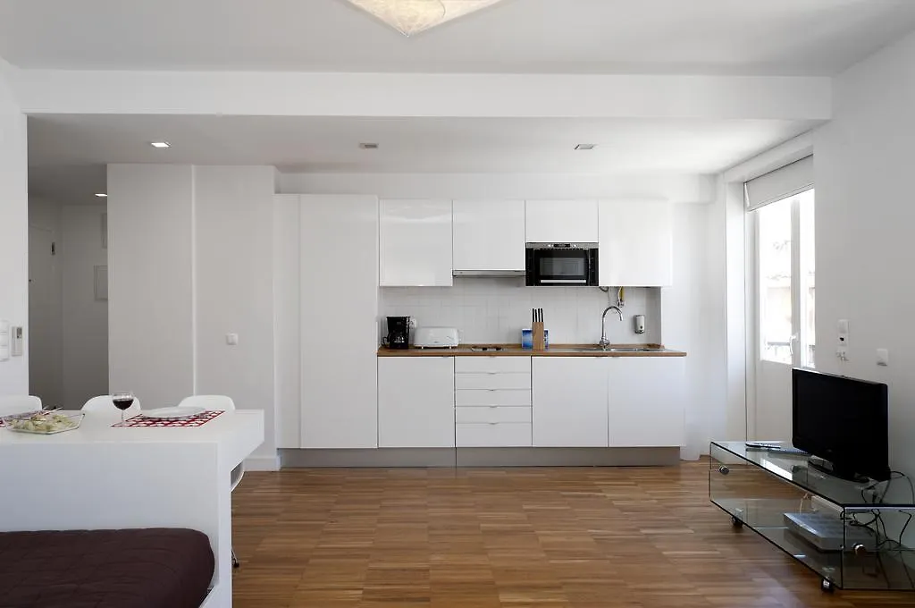 Hello Lisbon Bairro Alto Apartments פורטוגל