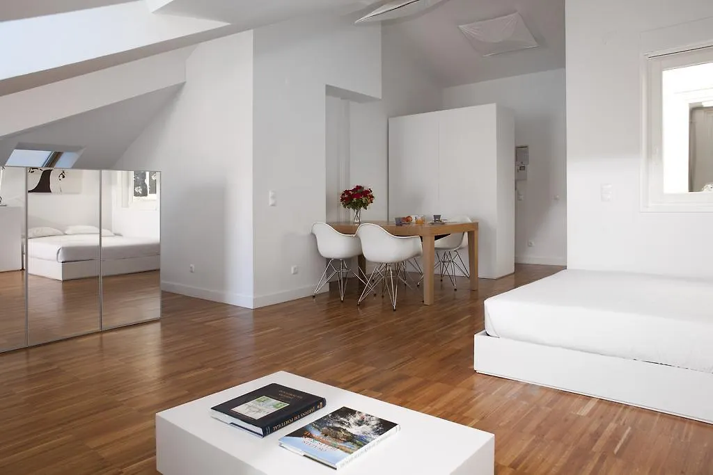 Hello Lisbon Bairro Alto Apartments