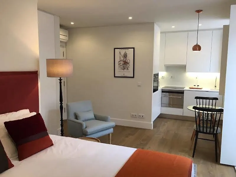 Hello Lisbon Bairro Alto Apartments 0*,