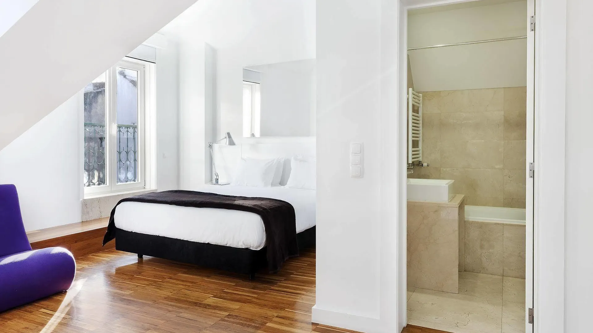 Hello Lisbon Bairro Alto Apartments
